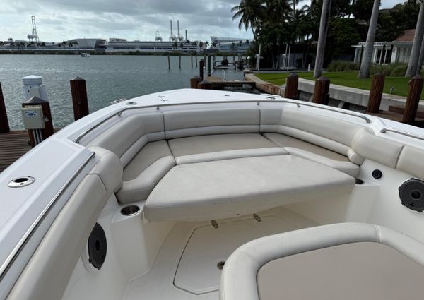 Boston Whaler 330 Outrage image