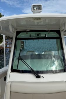 Boston Whaler 330 Outrage image