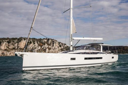 Jeanneau 65 image