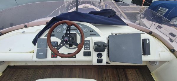 Fairline Phantom 43 image