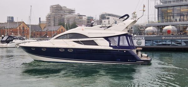 Fairline Phantom 43 image