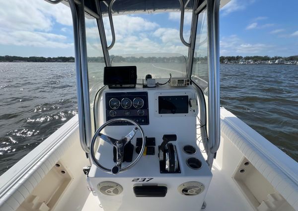 Sea-fox 237-CENTER-CONSOLE image