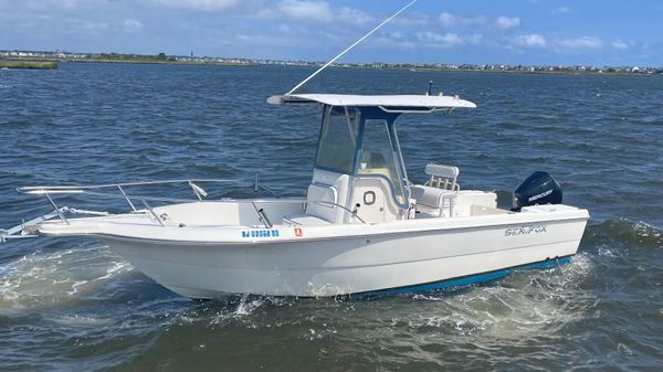 Sea Fox 237 Center Console 