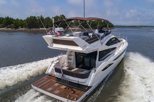 Galeon 420 Fly image