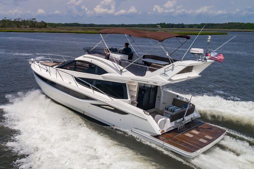 Galeon 420 Fly image