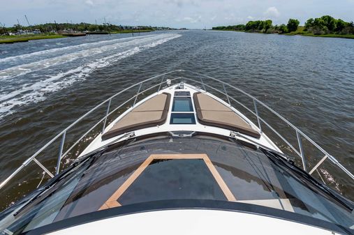 Galeon 420 Fly image