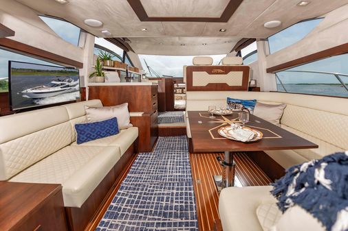 Galeon 420 Fly image