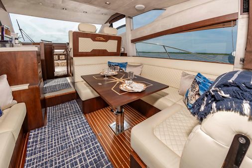 Galeon 420 Fly image