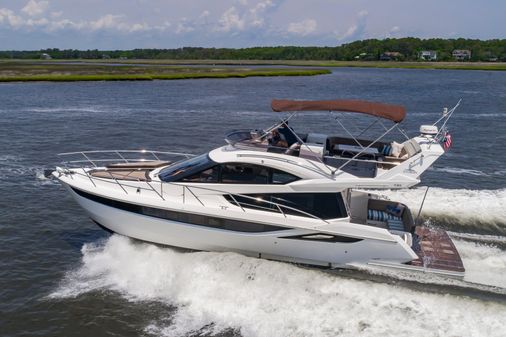 Galeon 420 Fly image