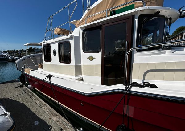 Ranger Tugs R-31 CB image