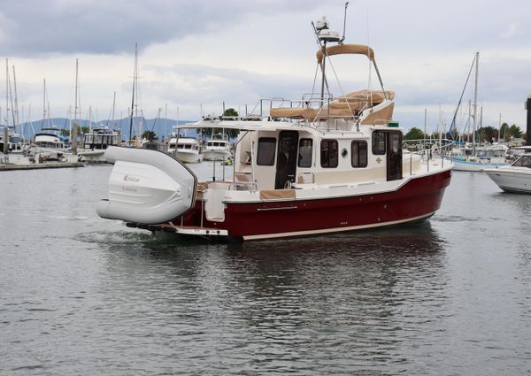 Ranger Tugs R-31 CB image