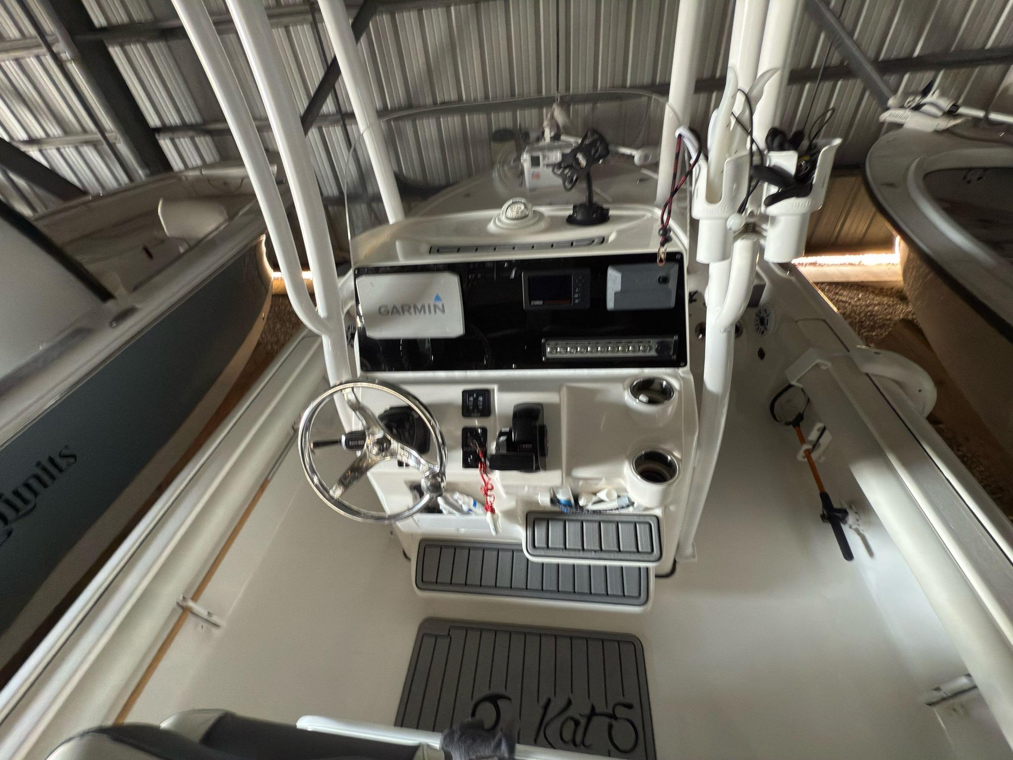 2020 Atlas 2300 carolina bay