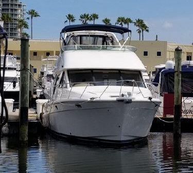 Bayliner 3988 Command Bridge Motoryacht