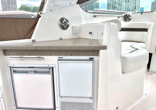 Rinker 330 Express Cruiser image