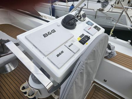 Hanse 548 image