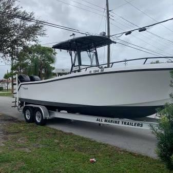 Mako 282 Center Console