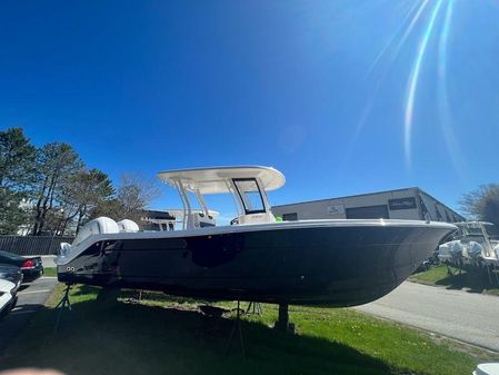 Robalo R302 image