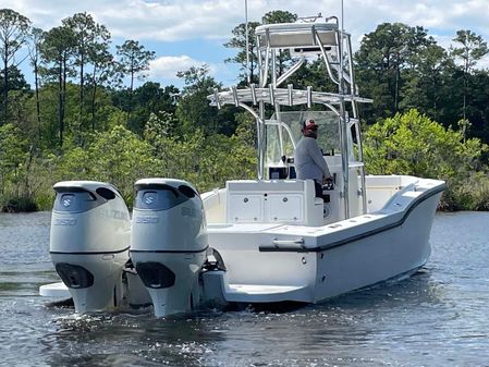 Ocean Master 31 Center Console image