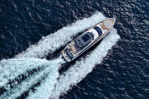 Ferretti Yachts 780 image