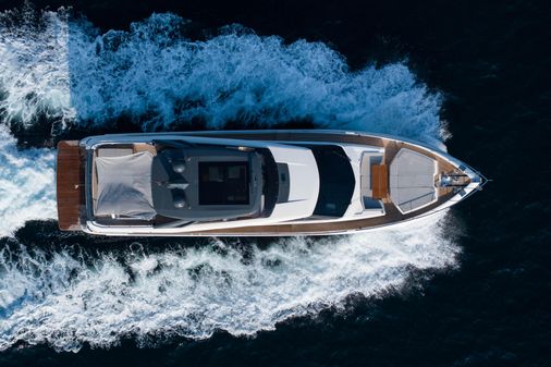 Ferretti Yachts 780 image