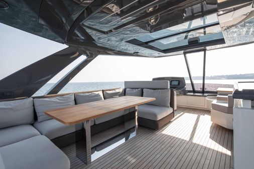 Ferretti Yachts 780 image