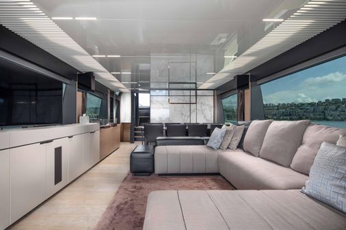 Ferretti Yachts 780 image