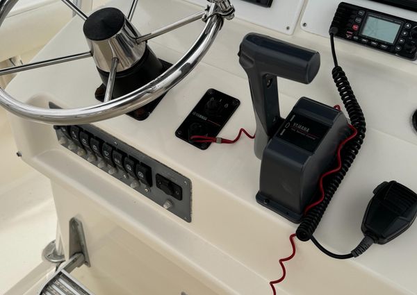 Pursuit 2270-CENTER-CONSOLE image