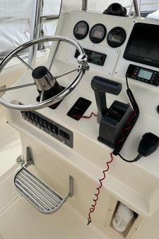 Pursuit 2270-CENTER-CONSOLE image