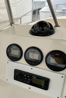 Pursuit 2270-CENTER-CONSOLE image