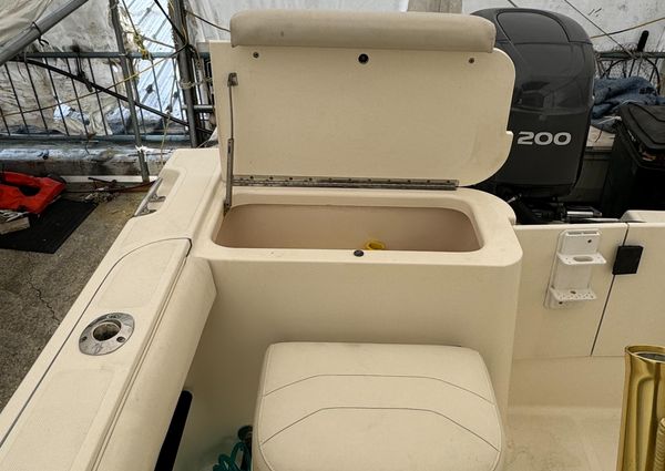 Pursuit 2270-CENTER-CONSOLE image