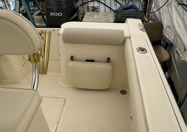 Pursuit 2270-CENTER-CONSOLE image