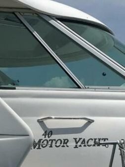 Sea Ray 40 Motor Yacht image