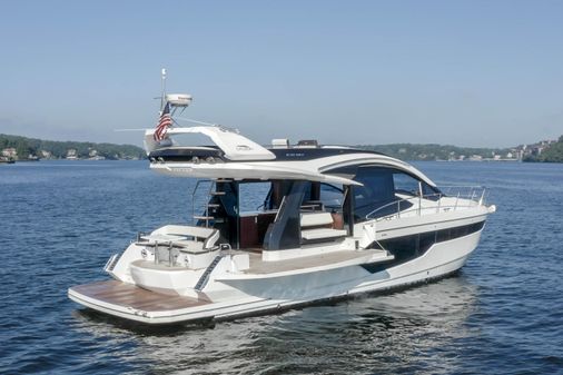 Galeon 510 Sky image