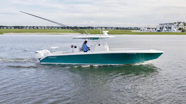 Bahama 37