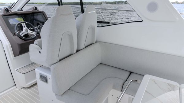 Azimut Atlantis 45 image