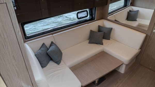 Azimut Atlantis 45 image