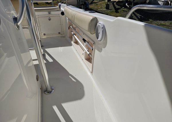 Century 2200-CENTER-CONSOLE image