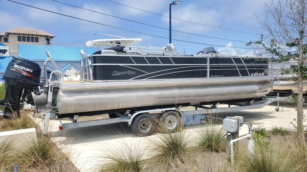 Silver Wave 25 Islander