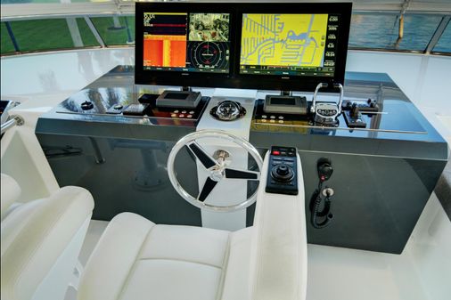 Ocean Alexander 85 E image
