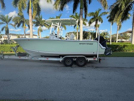 Sportsman Heritage 231 Center Console image