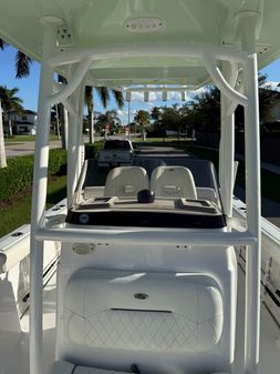 Sportsman Heritage 231 Center Console image