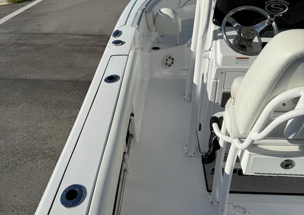 Sportsman Heritage 231 Center Console image