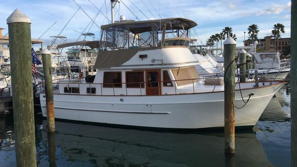 Marine Trader Double Cabin