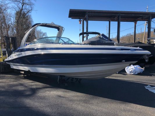 Crownline 290 SS - main image