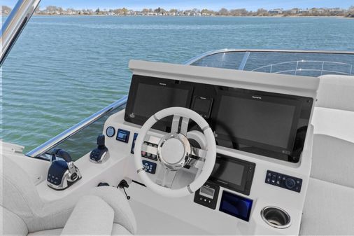 Azimut 50 fly image