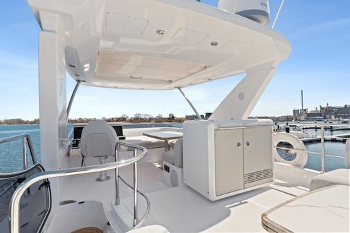 Azimut 50 fly image