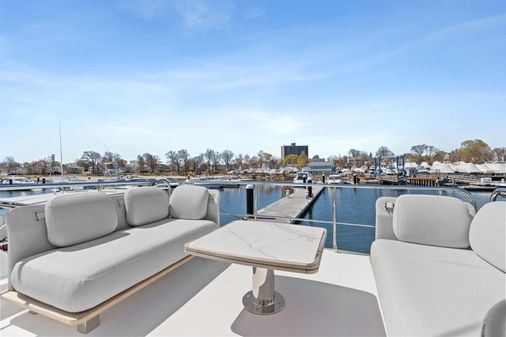 Azimut 50 fly image