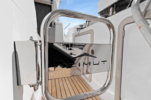 Azimut 50 fly image