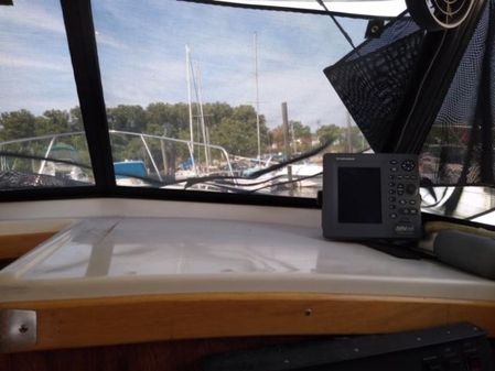 Mainship 34 Sedan image
