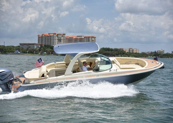 Chris-craft LAUNCH-28-GT-OUTBOARD image